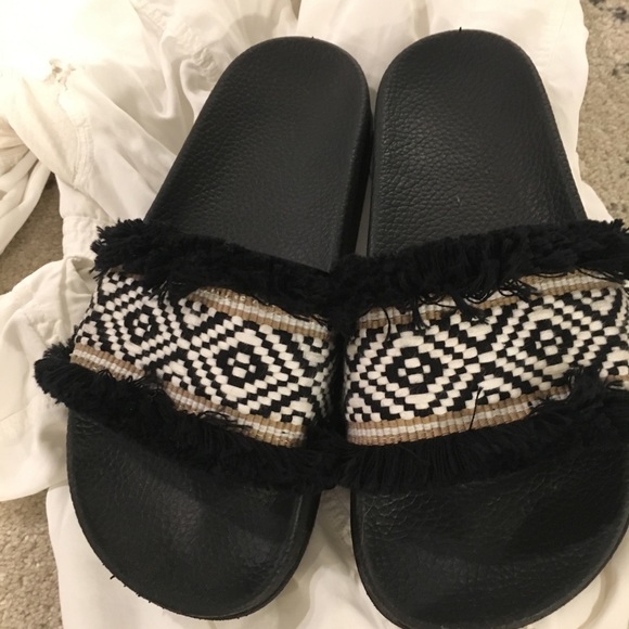 Shoes - Slider flats